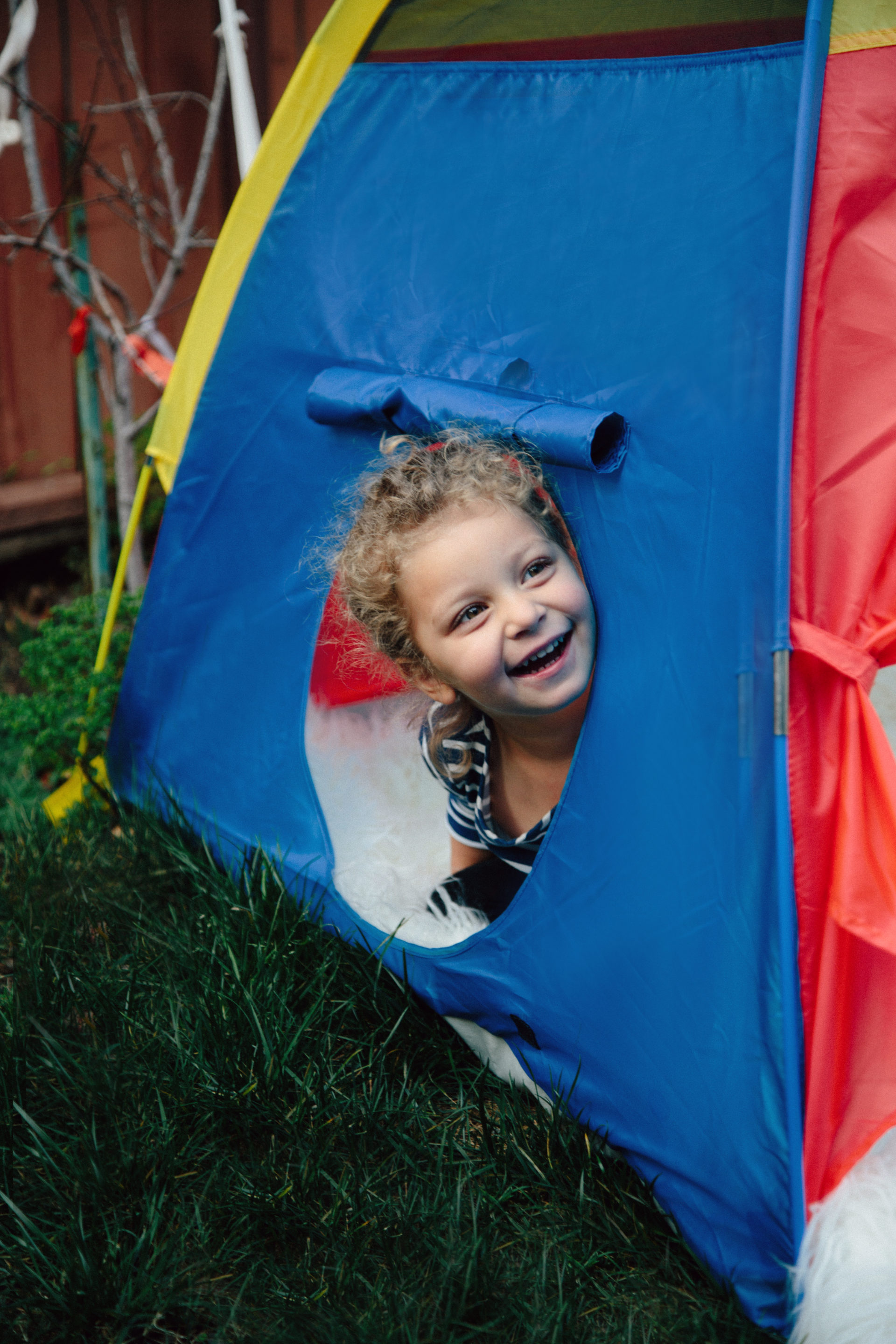 DIY Outdoor Fun - Clothespin Airplanes - Playfully